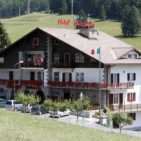Hotel Des Alpes Castione della Presolana Eksteriør bilde