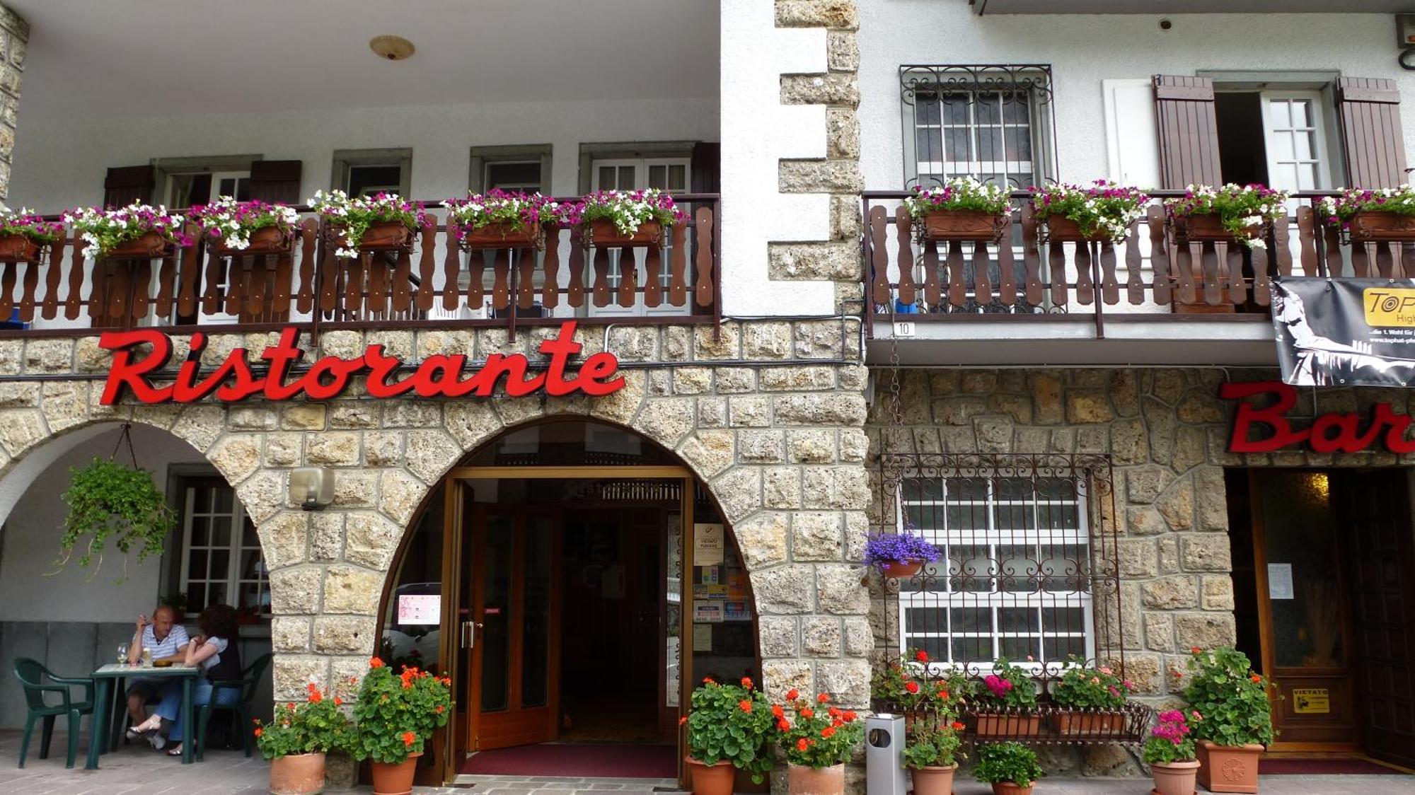 Hotel Des Alpes Castione della Presolana Eksteriør bilde