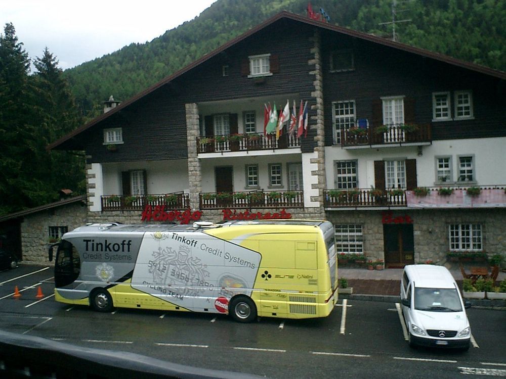 Hotel Des Alpes Castione della Presolana Eksteriør bilde