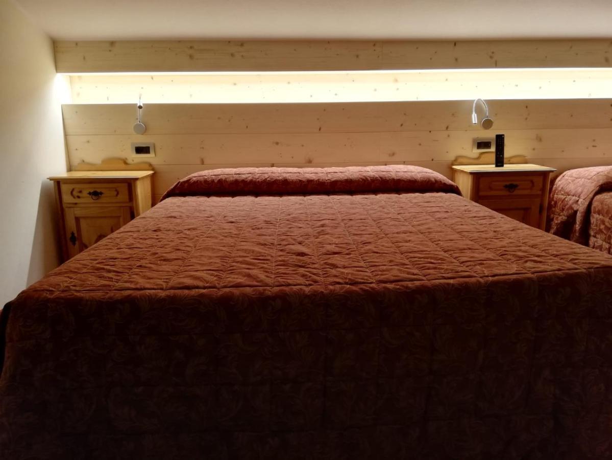 Hotel Des Alpes Castione della Presolana Eksteriør bilde