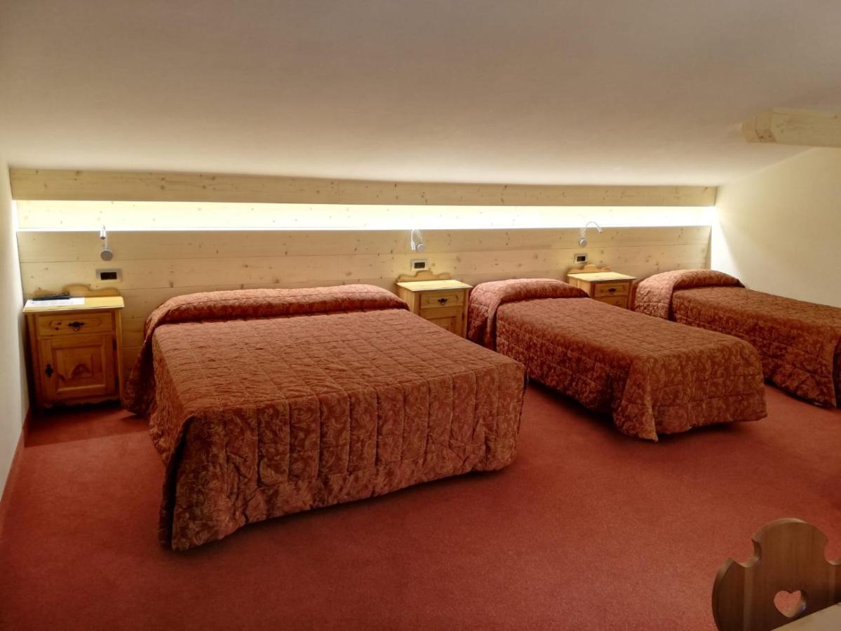 Hotel Des Alpes Castione della Presolana Eksteriør bilde